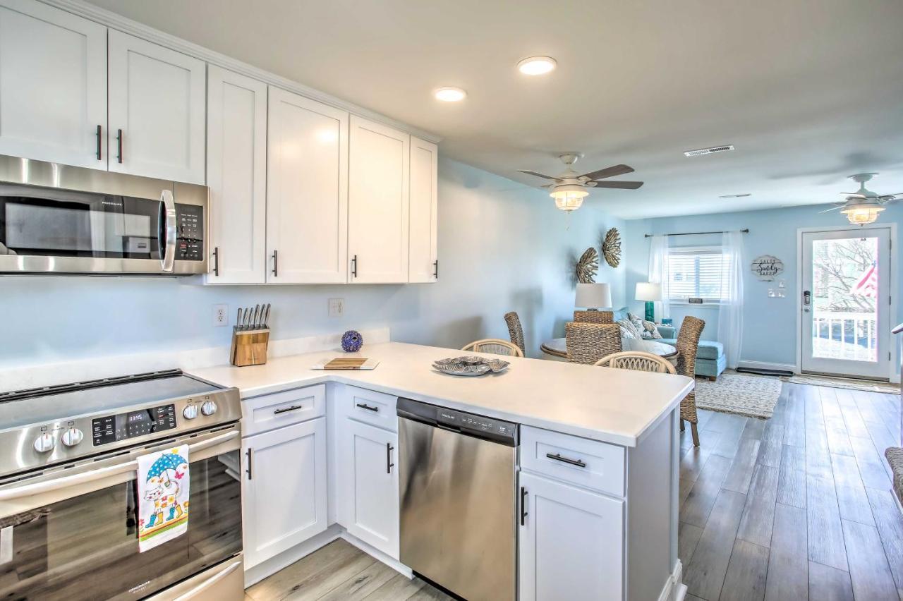 Coastal Oasis With Decks Walk To Holden Beach! Eksteriør bilde